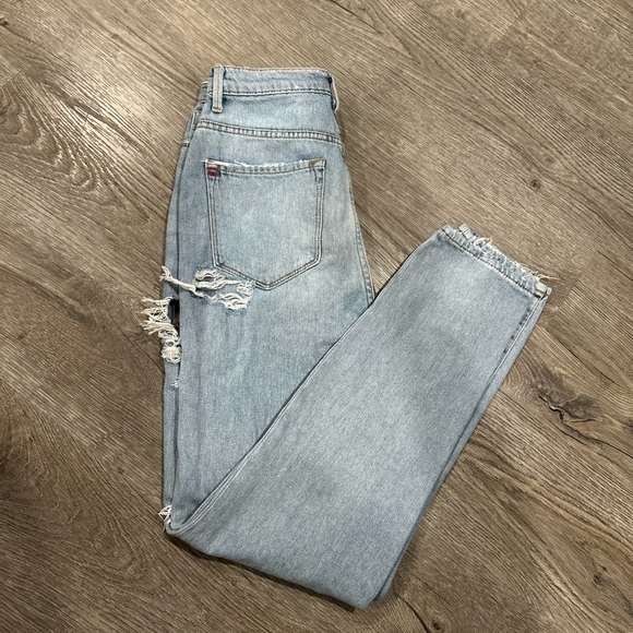 BDG - Picture 2 of 3